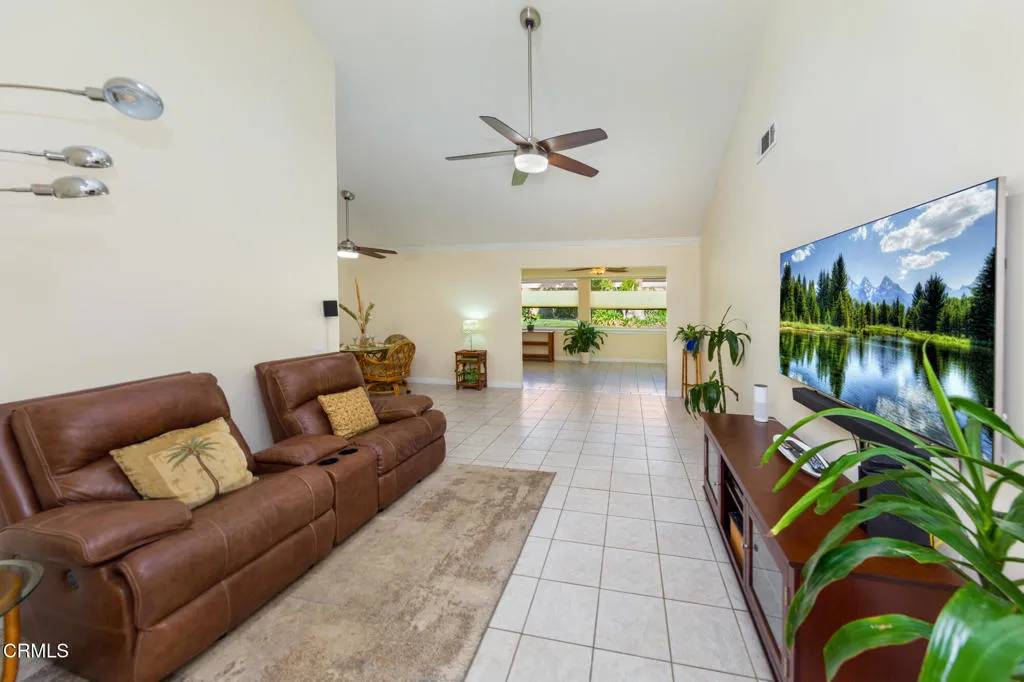 Camarillo, CA 93012,15413 Village 15