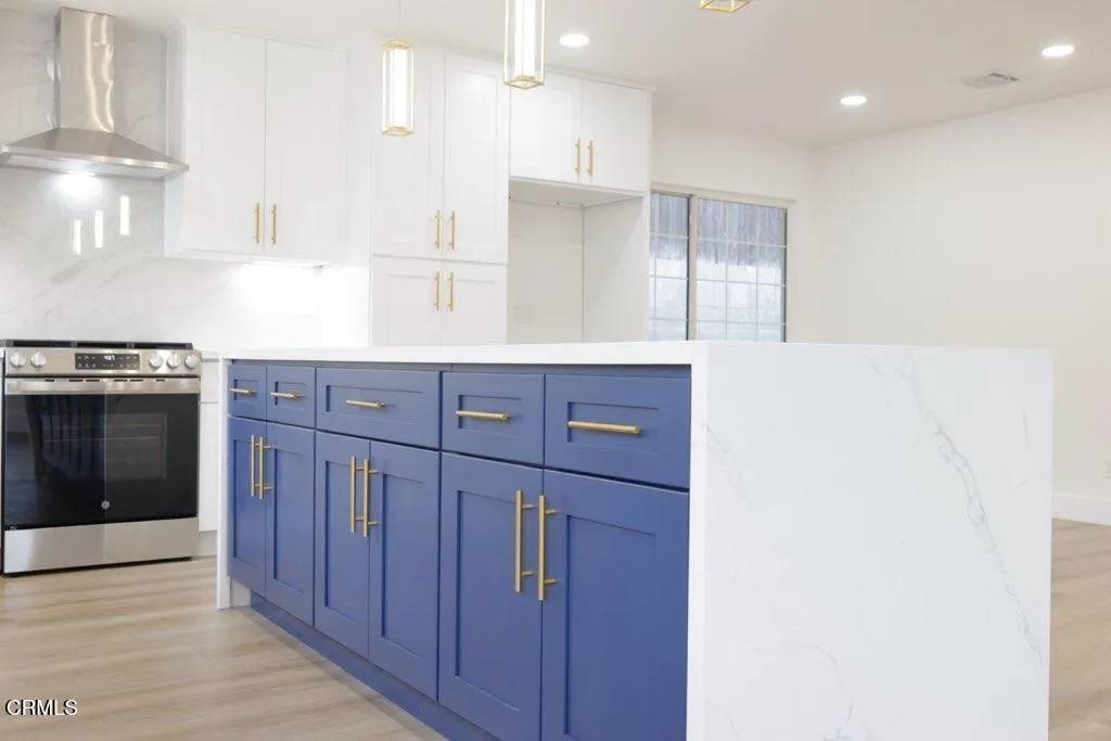 Simi Valley, CA 93063,6015 Peppertree Lane