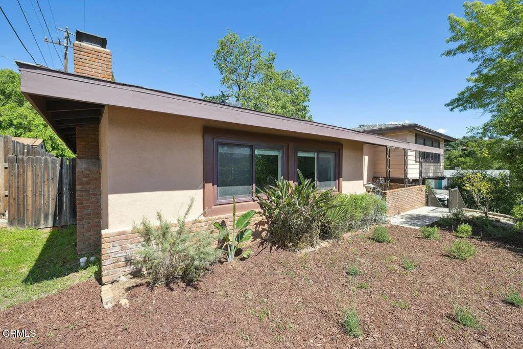 Ojai, CA 93023,616 Lark Street