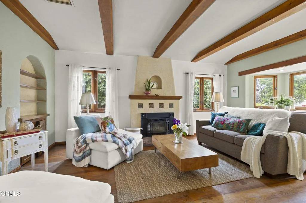 Ojai, CA 93023,308 Topa Topa Drive
