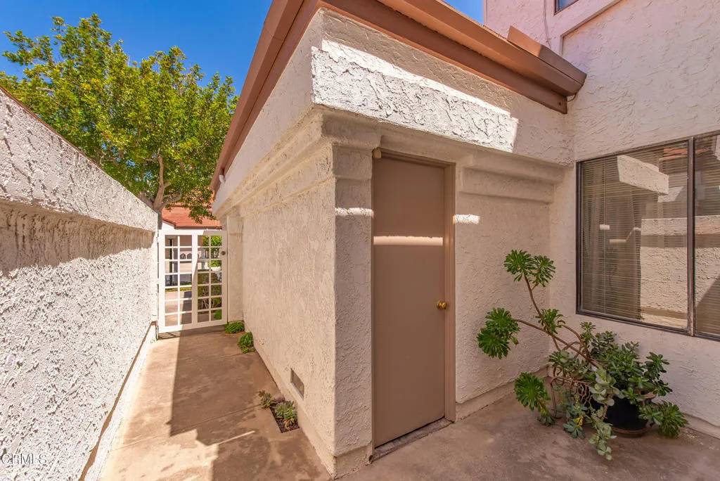 Camarillo, CA 93012,1404 Calle Lozano