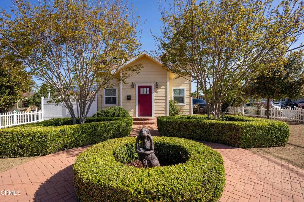 Port Hueneme, CA 93041,253 E Pearl St