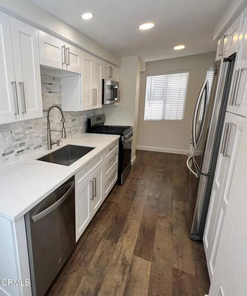 Oxnard, CA 93035,333 Highland Drive