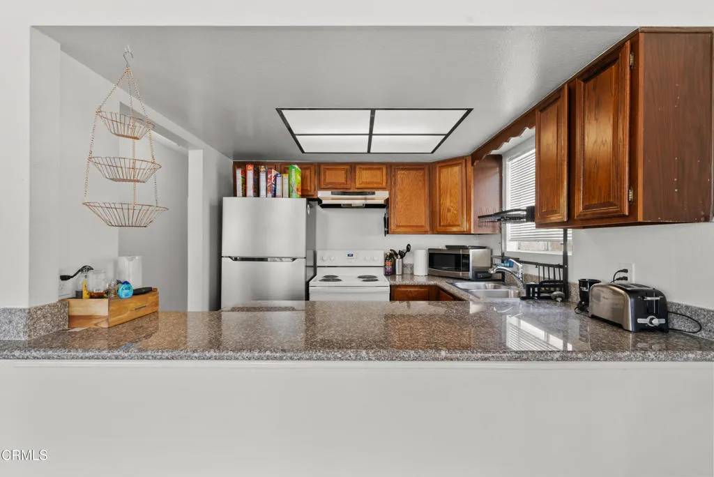 Oxnard, CA 93035,328 Highland Drive