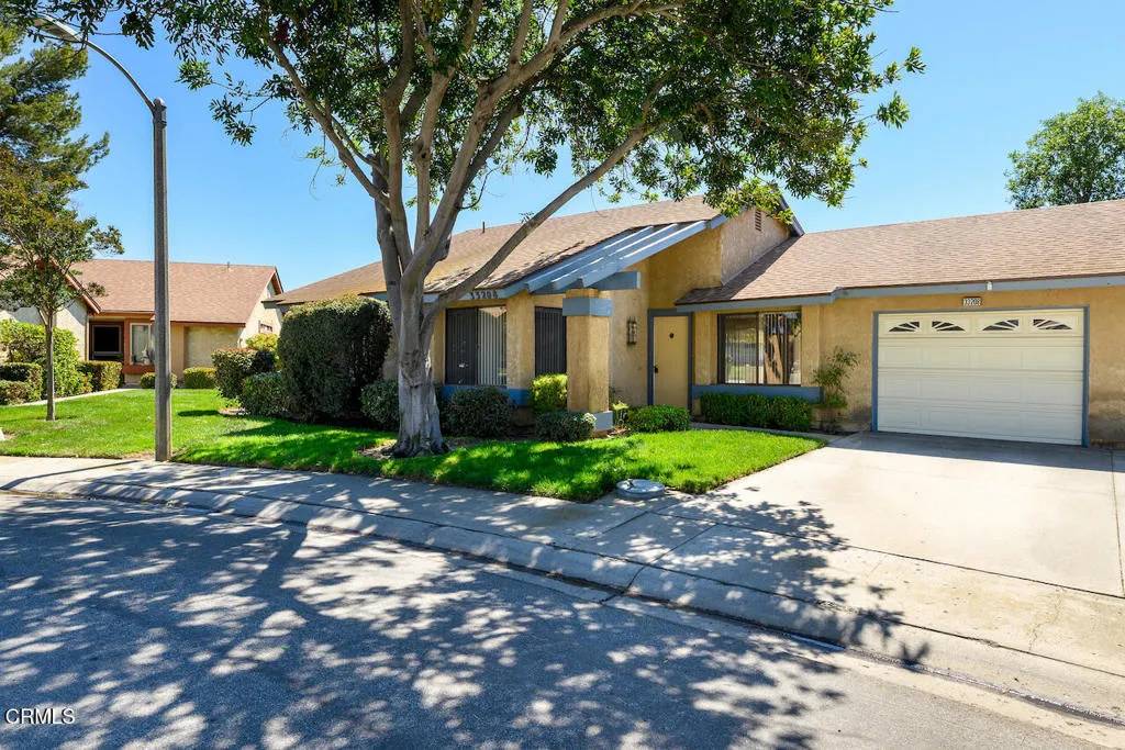 Camarillo, CA 93012,33208 Village 33