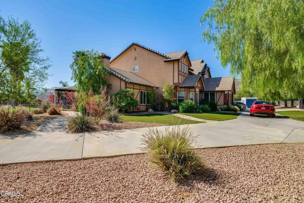 Santa Clarita, CA 91390,35135 Caprock Road