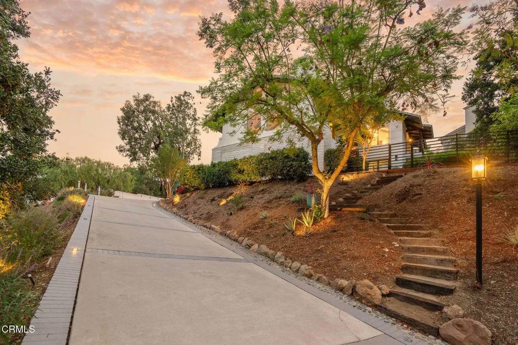 Westlake Village, CA 91361,31673 Foxfield Drive