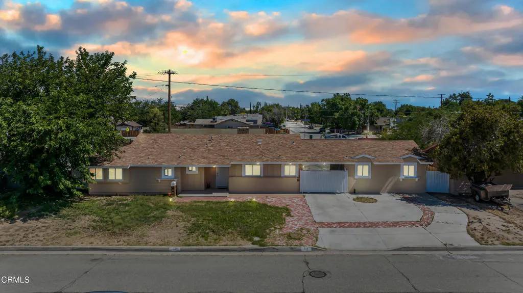 Lancaster, CA 93535,543 E Avenue J1