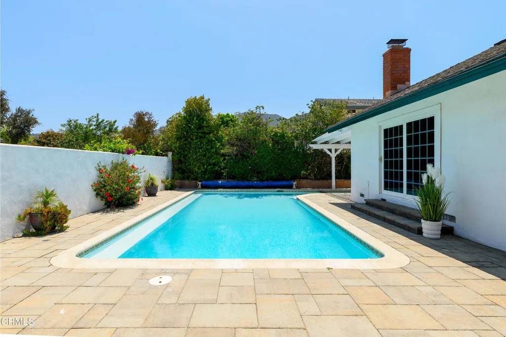 Newbury Park, CA 91320,1232 Rotella Street