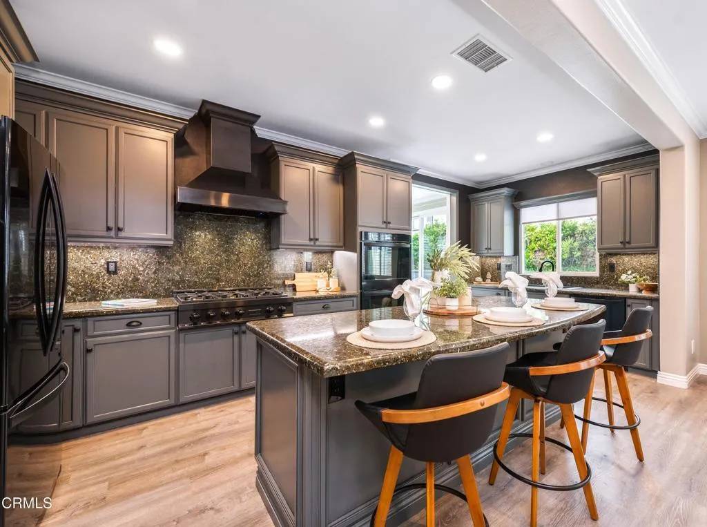 Camarillo, CA 93012,321 Town Forest Court