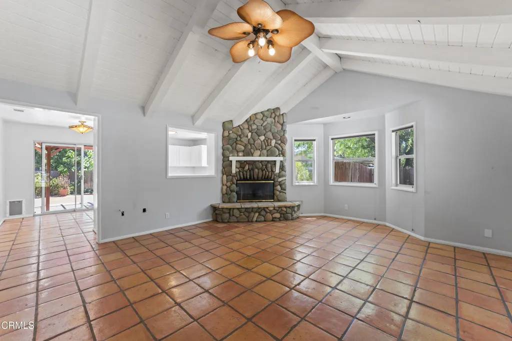 Ojai, CA 93023,605 Grand Avenue