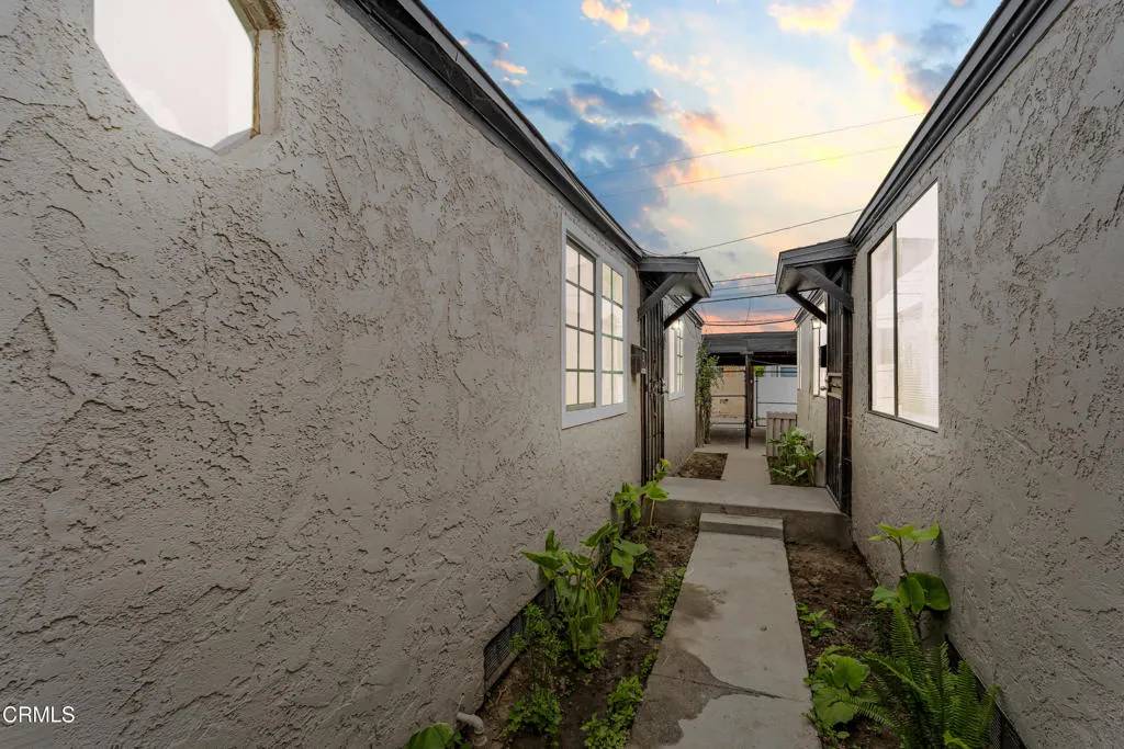 Oxnard, CA 93030,136 N Garfield Avenue