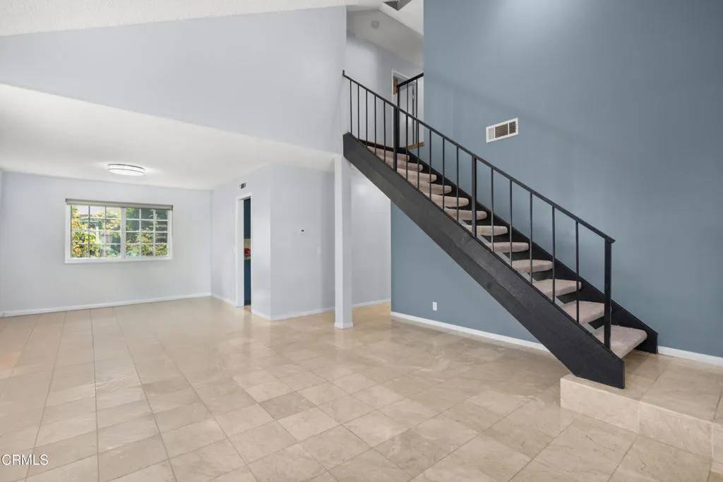 Thousand Oaks, CA 91320,803 Green Valley Drive