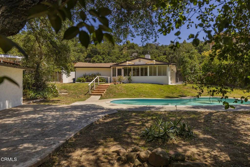Ojai, CA 93023,1853 Country Place