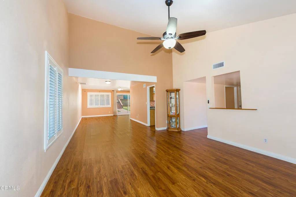 Sylmar, CA 91342,13716 Herrick Avenue