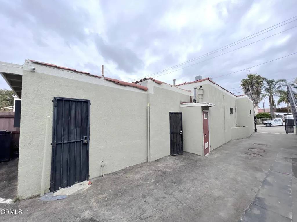 Oxnard, CA 93030,633 meta Street