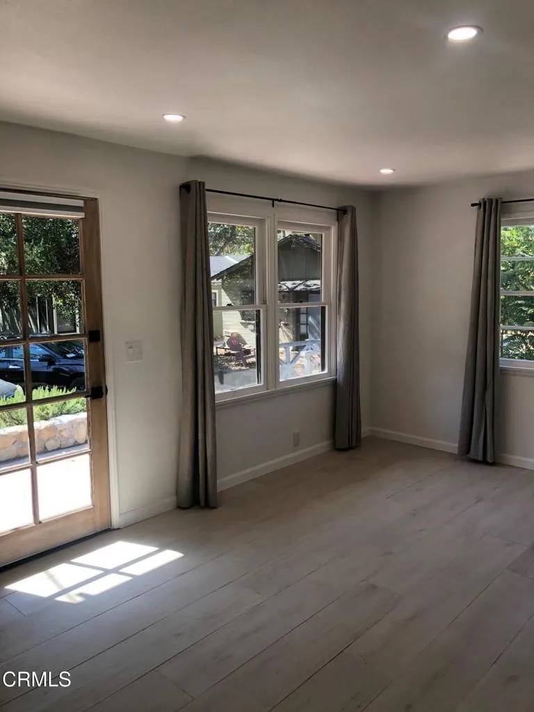 Ojai, CA 93023,412 Mallory Way #16