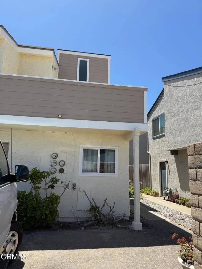 Oxnard, CA 93035,5417 Driftwood Street