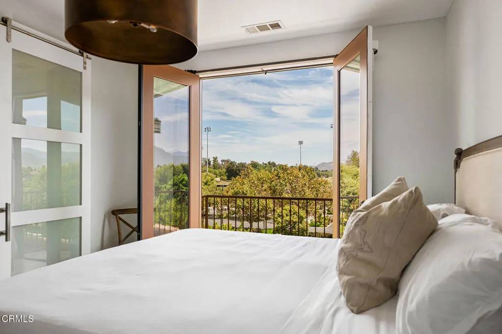 Camarillo, CA 93012,167 Westpark Court #102