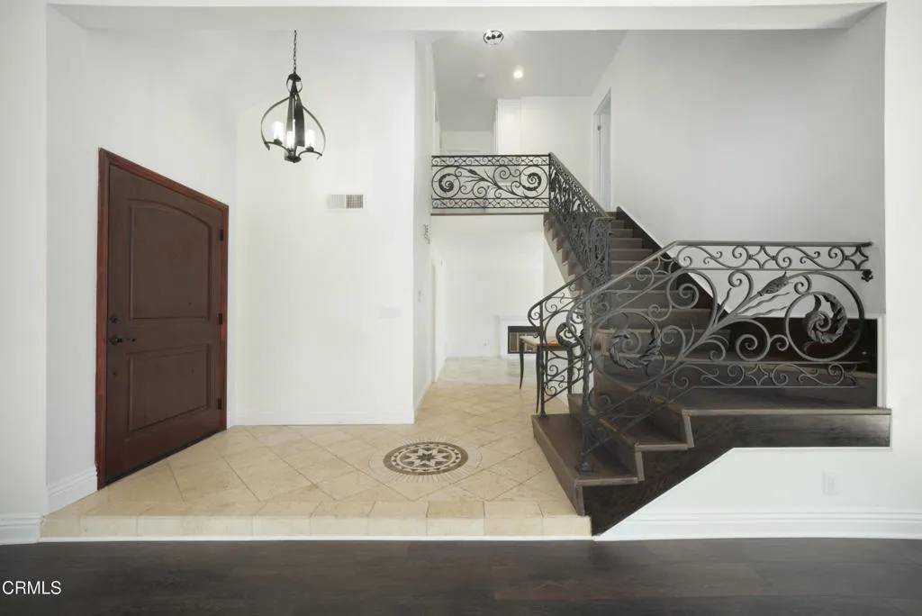 Newbury Park, CA 91320,614 Gilbert Street