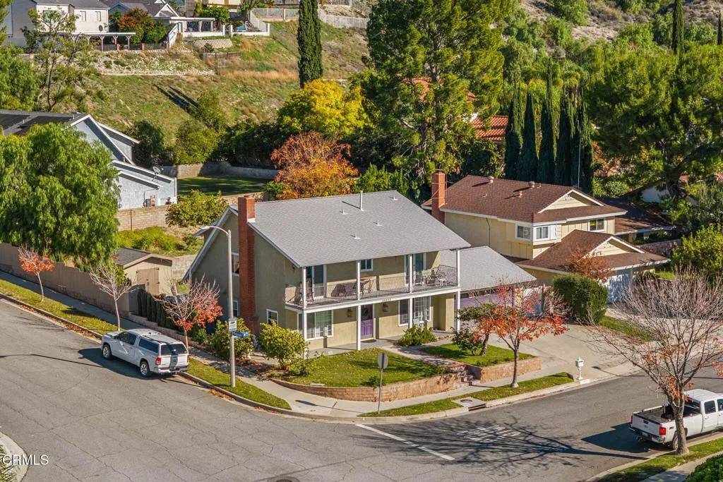 Canyon Country, CA 91387,16833 Nearview