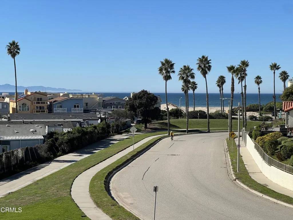 Oxnard, CA 93035,4510 Antigua Way