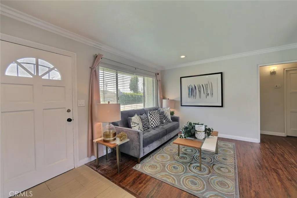 Arcadia, CA 91006,933 E Sandra Avenue