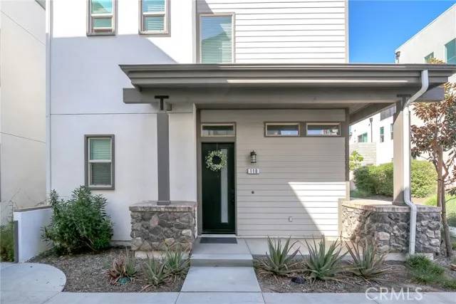 Irvine, CA 92618,110 Spectacle