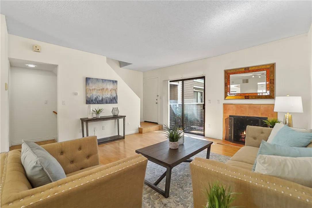 North Hills, CA 91343,15135 Nordhoff Street #25