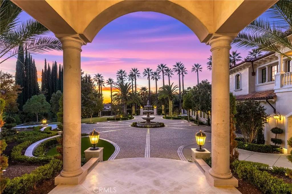 Bradbury, CA 91008,100 Palm Hill Lane