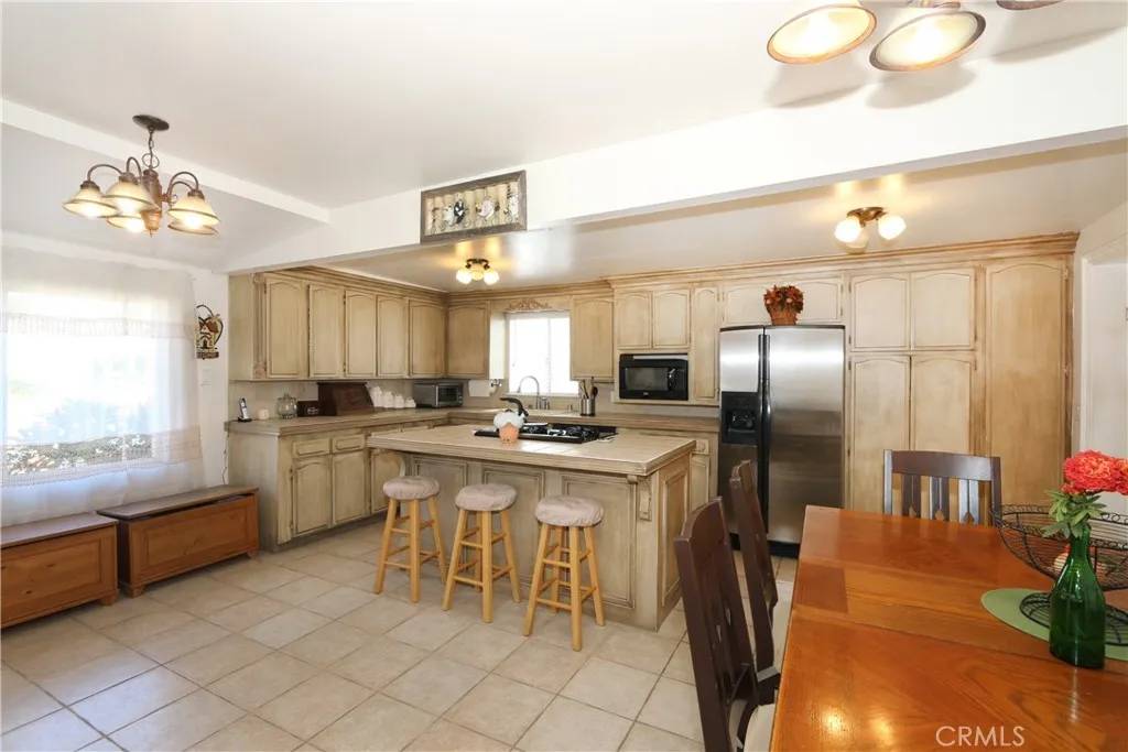 South Gate, CA 90280,9232 Hunt Avenue