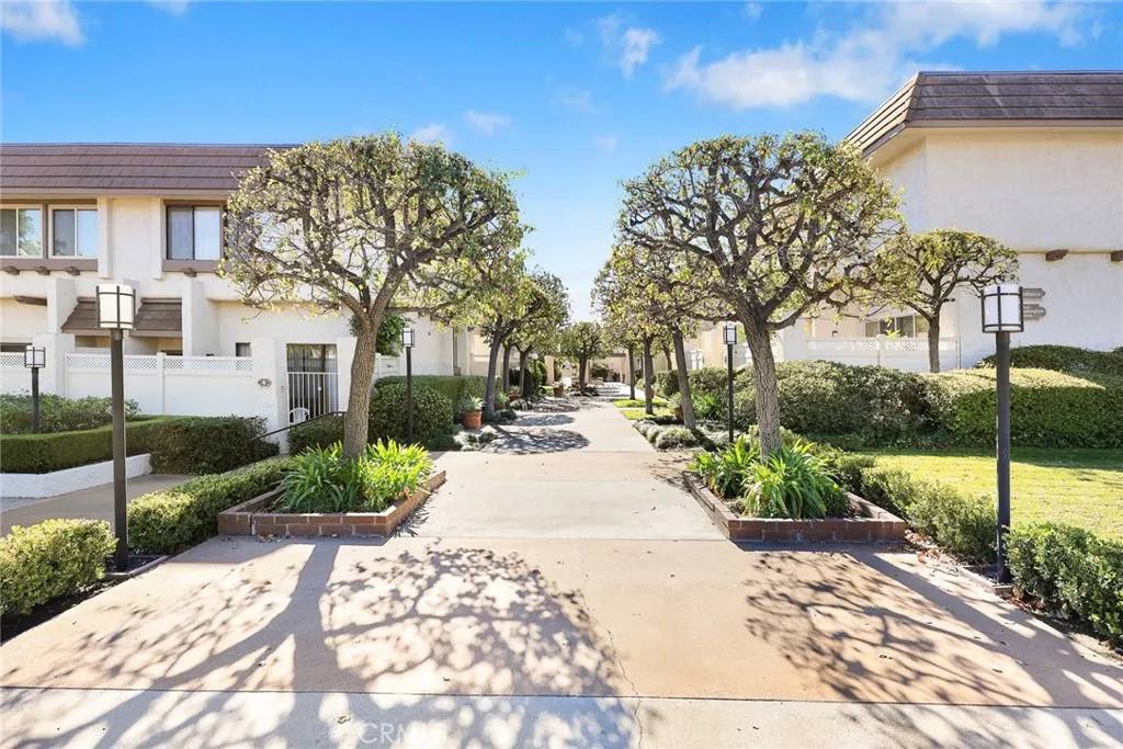 Arcadia, CA 91007,848 W Huntington Drive #38