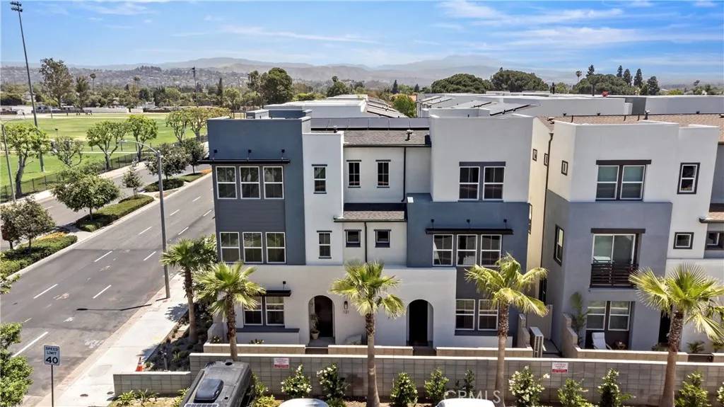 Tustin, CA 92780,119 Jessup Way