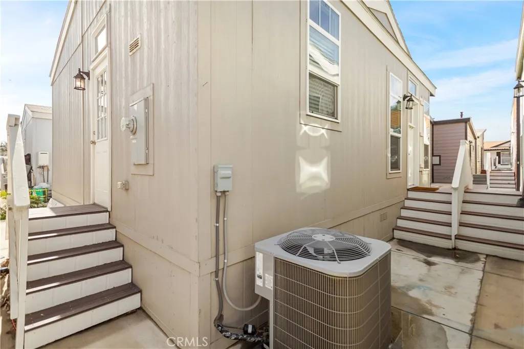 North Hollywood, CA 91605,8250 Lankershim BLVD #27