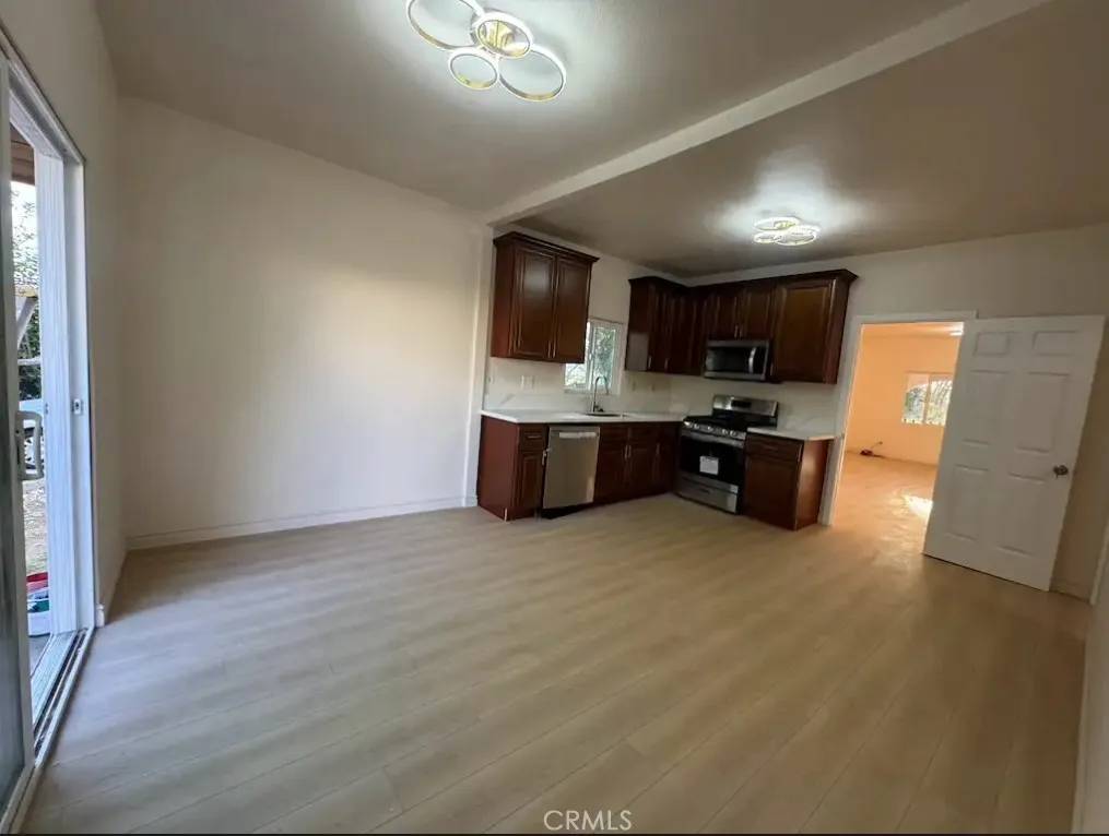 Colton, CA 92324,706 S 8th Street