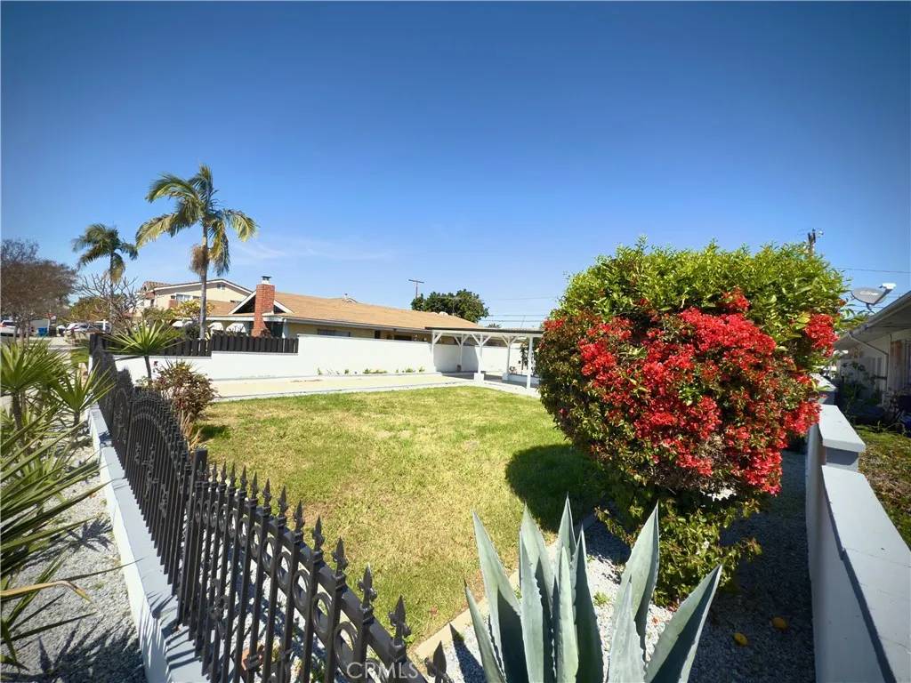 Downey, CA 90242,8231 Comolette Street