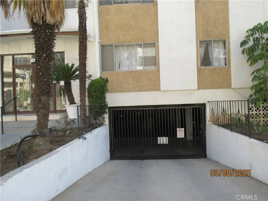 Glendale, CA 91202,344 N Maryland Avenue #108