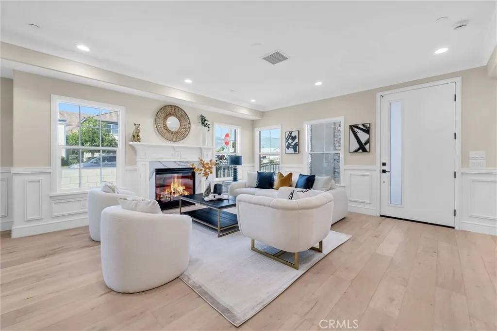 San Gabriel, CA 91775,6819 Oak Avenue