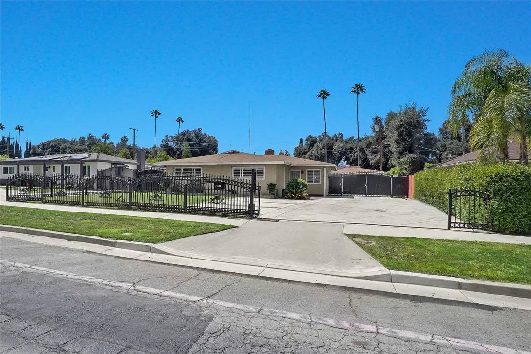 Riverside, CA 92504,3536 Jefferson Street