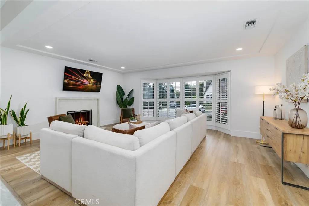 Monrovia, CA 91016,162 Acacia Avenue
