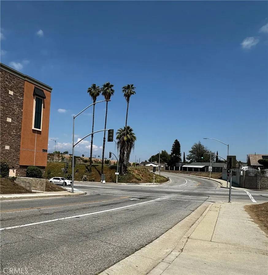 West Covina, CA 91790,1401 E Garvey South