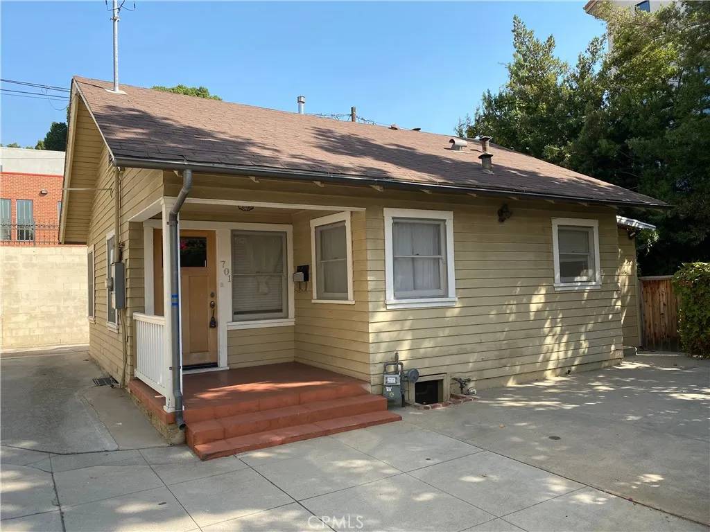Pasadena, CA 91101,697 Mira Monte Place