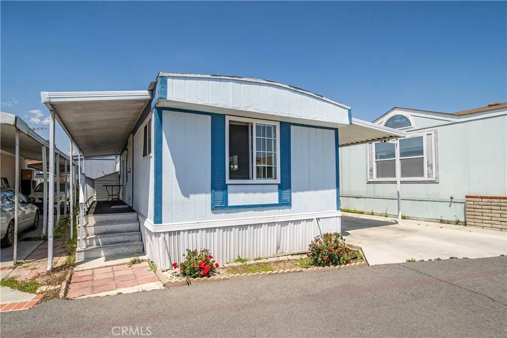 West Covina, CA 91790,2131 W San Bernardino #46