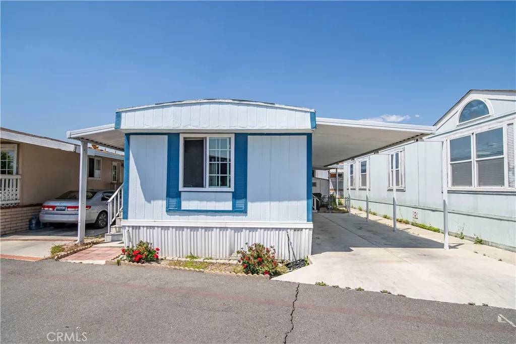 West Covina, CA 91790,2131 W San Bernardino #46