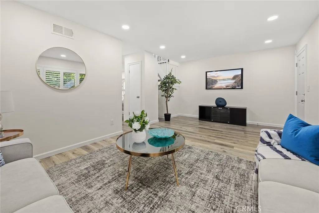Temple City, CA 91780,5572 Temple City Boulevard
