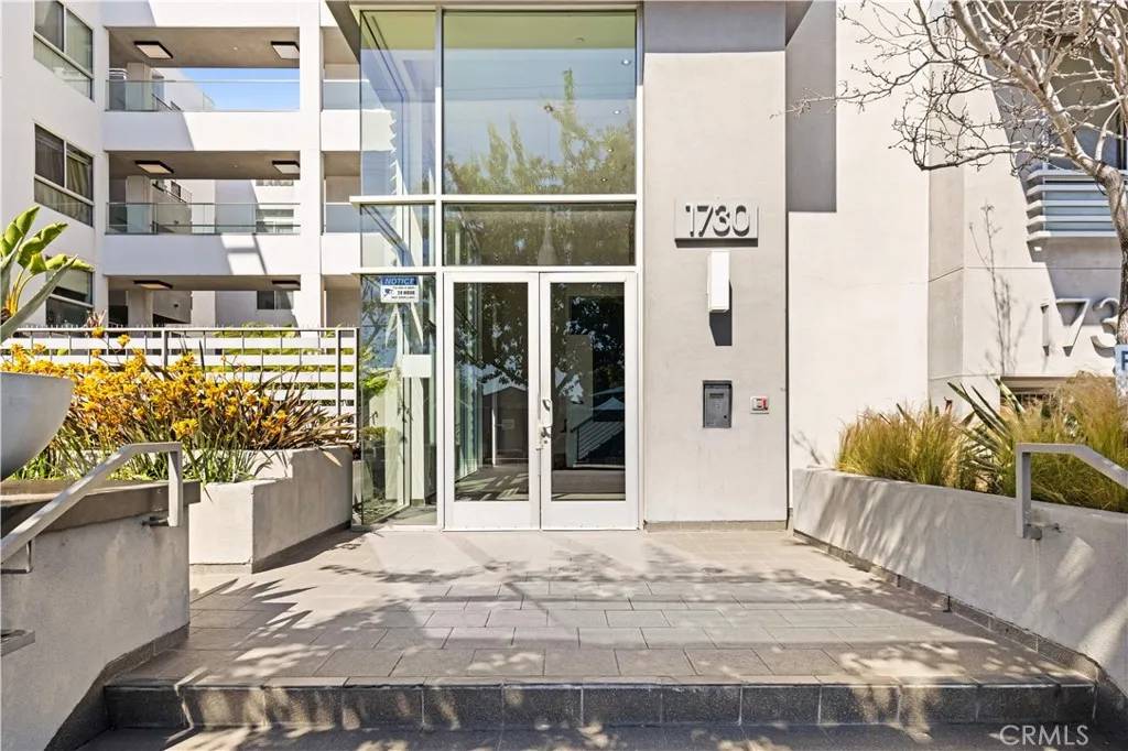 Los Angeles, CA 90025,1730 Sawtelle Boulevard #213
