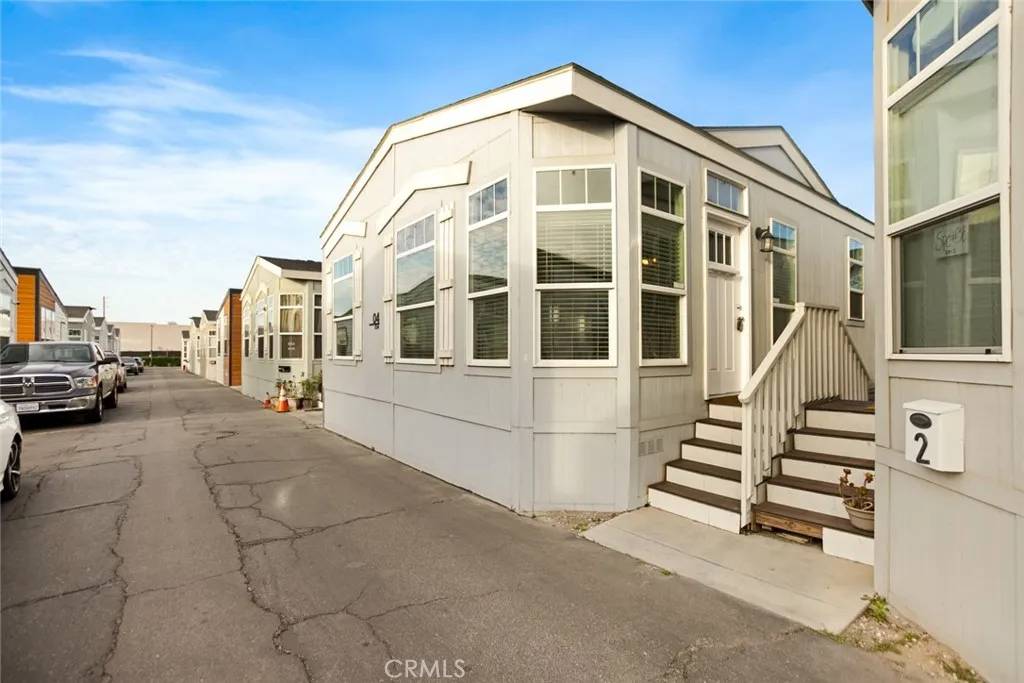 North Hollywood, CA 91605,8250 Lankershim BLVD #40
