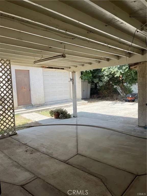 Colton, CA 92324,811 Walnut