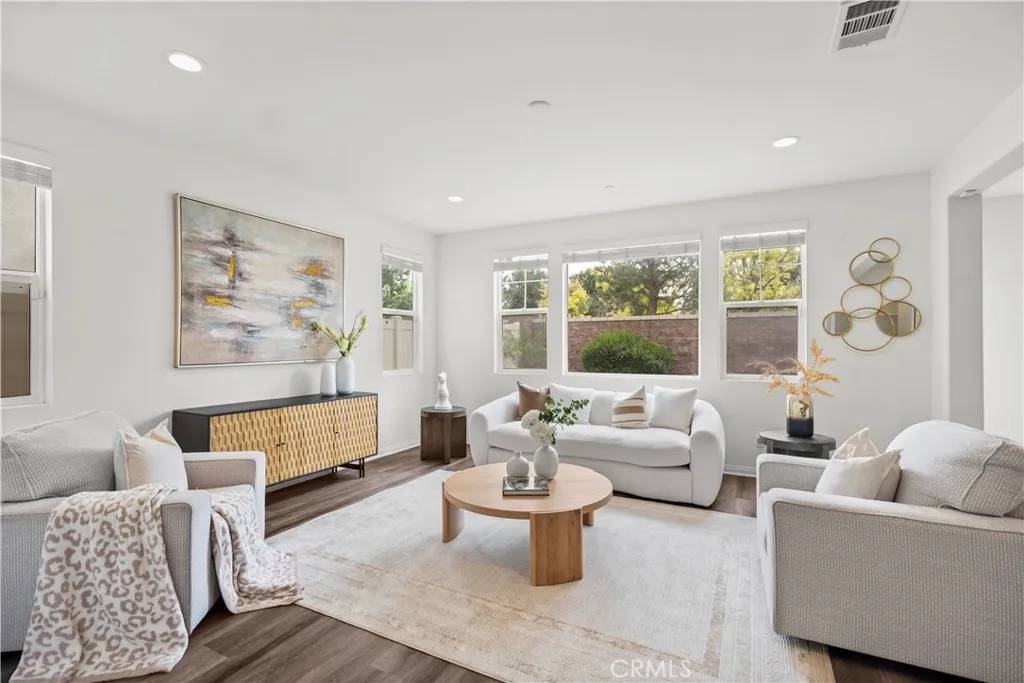 Chino, CA 91708,16119 Almond Avenue