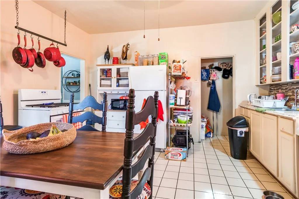 Los Angeles, CA 90031,2202 Gates Street